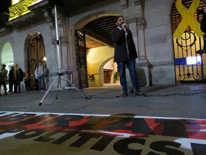 Concentraci&oacute; a la pla&ccedil;a del Vi per la independ&egrave;ncia i la llibertat dels presos pol&iacute;tics