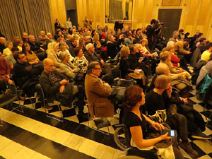 Concentraci&oacute; a la pla&ccedil;a del Vi per la independ&egrave;ncia i la llibertat dels presos pol&iacute;tics