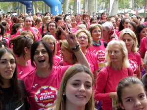 Cursa de la Dona 2019. Concentraci&oacute; i sortida del Parc de la Devesa, cursa pels carrers de Girona i arribada a la Copa