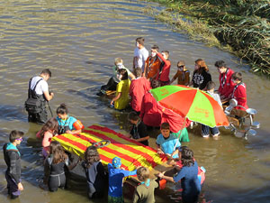 Fires 2019. 8a. Baixada d'Andr&ograve;mines pel riu Onyar del segle XXI