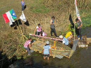 Fires 2019. 8a. Baixada d'Andr&ograve;mines pel riu Onyar del segle XXI