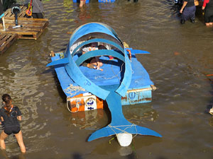 Fires 2019. 8a. Baixada d'Andr&ograve;mines pel riu Onyar del segle XXI