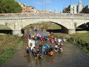 Fires 2019. 8a. Baixada d'Andr&ograve;mines pel riu Onyar del segle XXI