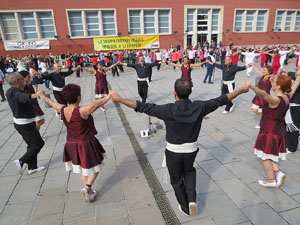 Fires 2019. 79è concurs de Colles Sardanistes amb la cobla Ciutat de Girona a la plaça de Francesc Calvet i Rubalcaba