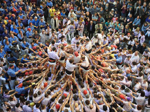 Fires 2019. La Diada Castellera a la pla&ccedil;a del Vi, amb els Marrecs de Salt, els Capgrossos de Matar&oacute; i els Minyons de Terrassa