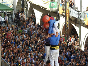 Fires 2019. La Diada Castellera a la pla&ccedil;a del Vi, amb els Marrecs de Salt, els Capgrossos de Matar&oacute; i els Minyons de Terrassa