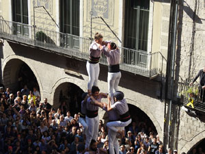 Fires 2019. La Diada Castellera a la pla&ccedil;a del Vi, amb els Marrecs de Salt, els Capgrossos de Matar&oacute; i els Minyons de Terrassa