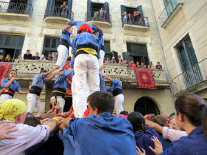 Fires 2019. La Diada Castellera a la pla&ccedil;a del Vi, amb els Marrecs de Salt, els Capgrossos de Matar&oacute; i els Minyons de Terrassa