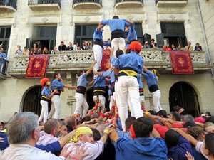 Fires 2019. La Diada Castellera a la pla&ccedil;a del Vi, amb els Marrecs de Salt, els Capgrossos de Matar&oacute; i els Minyons de Terrassa