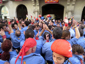 Fires 2019. La Diada Castellera a la pla&ccedil;a del Vi, amb els Marrecs de Salt, els Capgrossos de Matar&oacute; i els Minyons de Terrassa