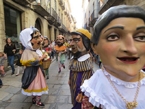 Fires 2019. Passejada amb els capgrossos de la ciutat i Fal&middot;lera Gironina