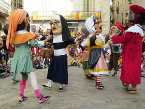 Fires 2019. Passejada amb els capgrossos de la ciutat i Fal&middot;lera Gironina