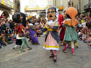 Fires 2019. Passejada amb els capgrossos de la ciutat i Fal&middot;lera Gironina