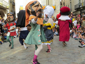 Fires 2019. Passejada amb els capgrossos de la ciutat i Fal&middot;lera Gironina