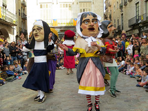 Fires 2019. Passejada amb els capgrossos de la ciutat i Fal&middot;lera Gironina