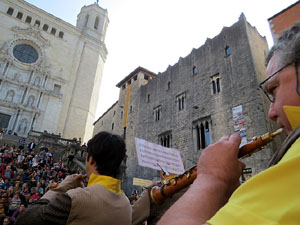 Fires 2019. Passejada amb els capgrossos de la ciutat i Fal&middot;lera Gironina