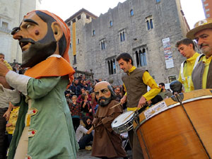 Fires 2019. Passejada amb els capgrossos de la ciutat i Fal&middot;lera Gironina