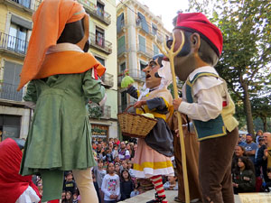 Fires 2019. Passejada amb els capgrossos de la ciutat i Fal&middot;lera Gironina