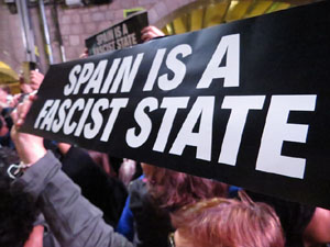 Fires 2019. Preg&oacute; de Fires. Entrada i ballades de capgrossos, gegants i far&agrave;ndula a la pla&ccedil;a del Vi