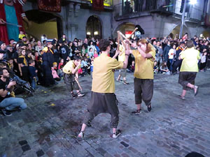 Fires 2019. Preg&oacute; de Fires. Entrada i ballades de capgrossos, gegants i far&agrave;ndula a la pla&ccedil;a del Vi