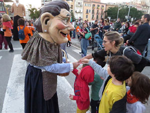 Fires 2019. Preg&oacute; de Fires. Les cercaviles de gegants i capgrossos fins la pla&ccedil;a del Vi