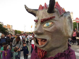 Fires 2019. Preg&oacute; de Fires. Les cercaviles de gegants i capgrossos fins la pla&ccedil;a del Vi