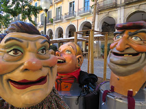 Fires 2019. Preg&oacute; de Fires. Les cercaviles de gegants i capgrossos fins la pla&ccedil;a del Vi