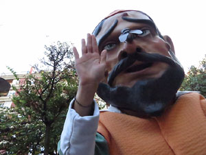 Fires 2019. Preg&oacute; de Fires. Les cercaviles de gegants i capgrossos fins la pla&ccedil;a del Vi