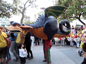 Fires 2019. Preg&oacute; de Fires. Les cercaviles de gegants i capgrossos fins la pla&ccedil;a del Vi