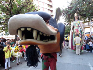 Fires 2019. Preg&oacute; de Fires. Les cercaviles de gegants i capgrossos fins la pla&ccedil;a del Vi