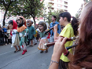 Fires 2019. Preg&oacute; de Fires. Les cercaviles de gegants i capgrossos fins la pla&ccedil;a del Vi