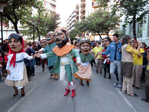 Fires 2019. Preg&oacute; de Fires. Les cercaviles de gegants i capgrossos fins la pla&ccedil;a del Vi
