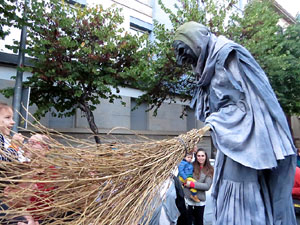 Fires 2019. Preg&oacute; de Fires. Les cercaviles de gegants i capgrossos fins la pla&ccedil;a del Vi