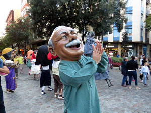 Fires 2019. Preg&oacute; de Fires. Les cercaviles de gegants i capgrossos fins la pla&ccedil;a del Vi