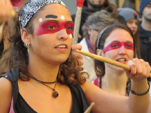 Nadal 2019. La percussió de Bloc Quilombo per la Marató de TV3