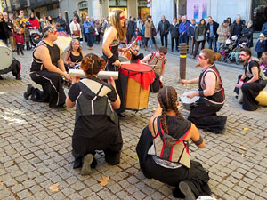 Nadal 2019. La percussi&oacute; de Bloc Quilombo per la Marat&oacute; de TV3