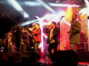 Nadal 2019 a Girona. Concert de Cap d'Any amb La Tropical versions