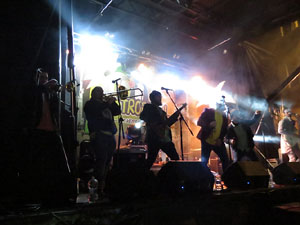 Nadal 2019 a Girona. Concert de Cap d'Any amb La Tropical versions