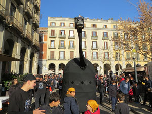 Nadal 2019 a Girona. Cercavila i Els Pastorets de la Mula Baba a la plaça del Pallol