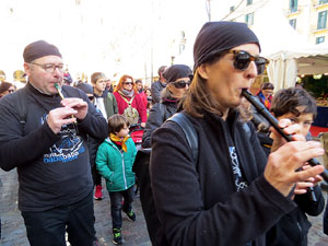 Nadal 2019 a Girona. Cercavila i Els Pastorets de la Mula Baba a la plaça del Pallol