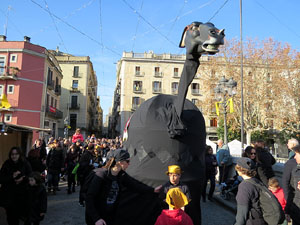 Nadal 2019 a Girona. Cercavila i Els Pastorets de la Mula Baba a la plaça del Pallol