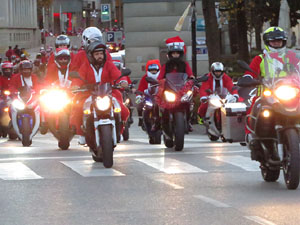 Nadal 2019. Papanoelada motera pels carrers de la ciutat