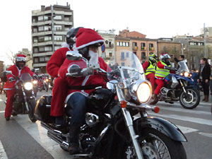 Nadal 2019. Papanoelada motera pels carrers de la ciutat