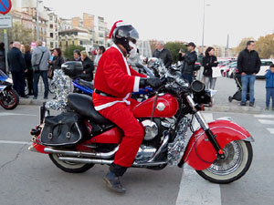 Nadal 2019. Papanoelada motera pels carrers de la ciutat