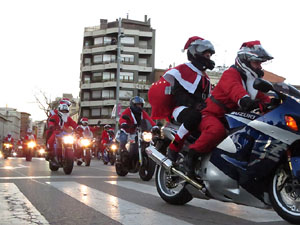 Nadal 2019. Papanoelada motera pels carrers de la ciutat