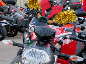 Nadal 2019. Papanoelada motera pels carrers de la ciutat