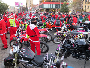 Nadal 2019. Papanoelada motera pels carrers de la ciutat