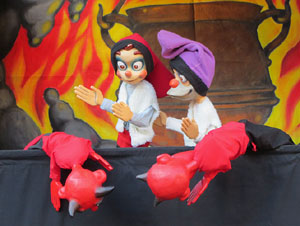 Nadal 2019. Cercavila i Els Pastorets de la Mula Baba a la pla&ccedil;a del Pallol