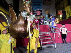 La Cavalcada de Reis 2020. Arribada del seguici a la pla&ccedil;a del Vi