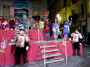 La Cavalcada de Reis 2020. Arribada del seguici a la pla&ccedil;a del Vi